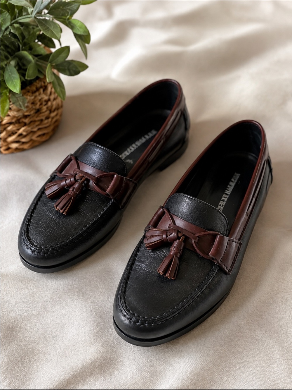 Men's Two-Tone Black and Brown Tassel Loafers